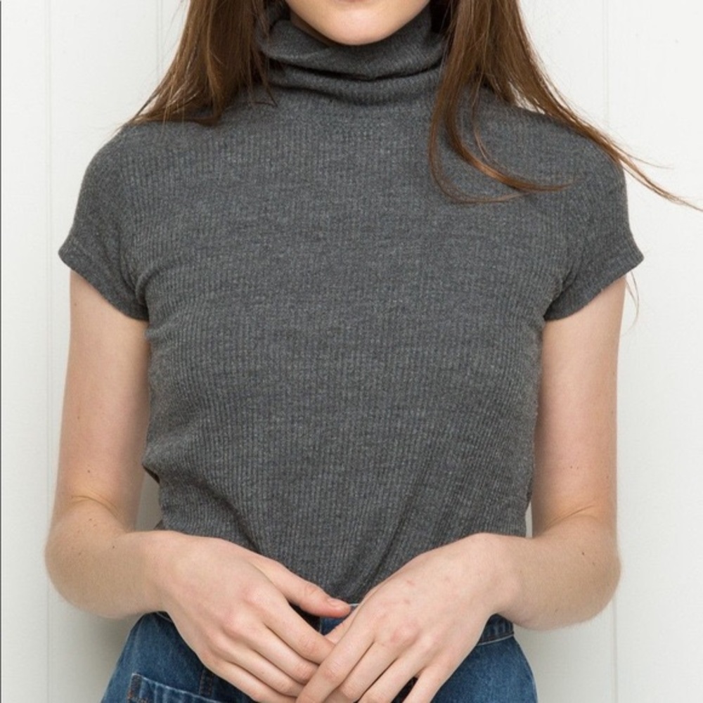 brandy melville karianne turtleneck